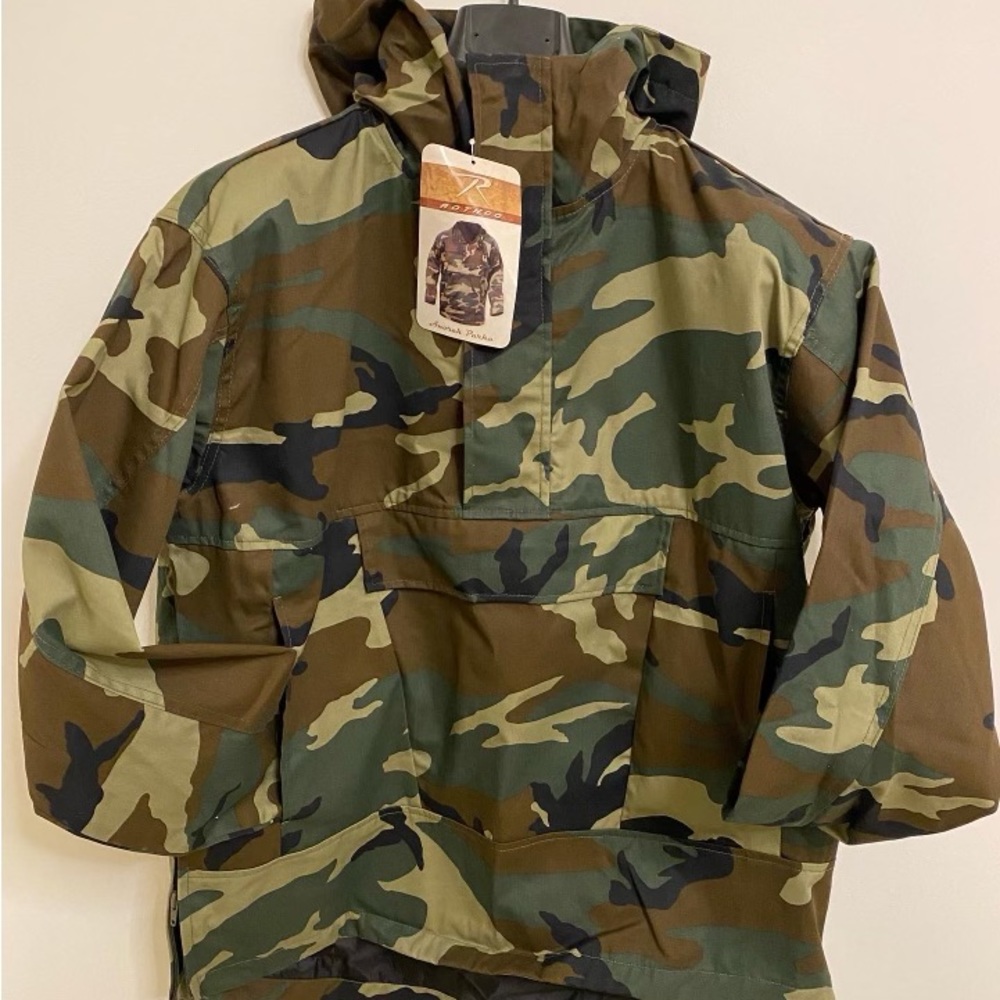 Military camo pull over jacket
